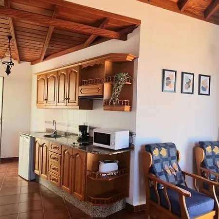 Vivienda Vacacional Los Geranios Tazacorte Extérieur photo